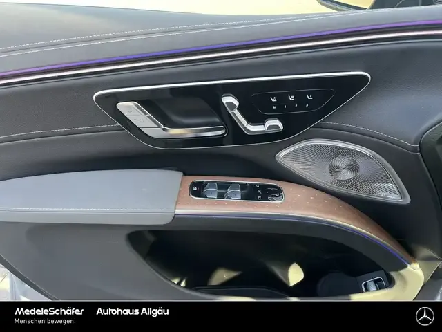 Mercedes-Benz EQS SUV