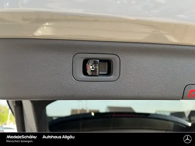 Mercedes-Benz EQS SUV
