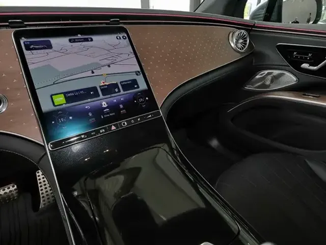 Mercedes-Benz EQS