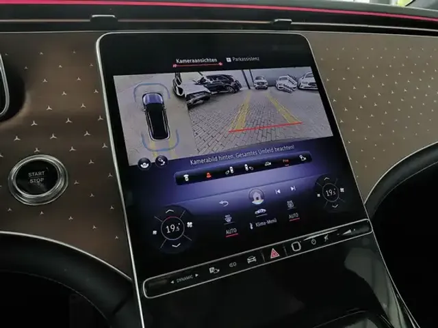 Mercedes-Benz EQS