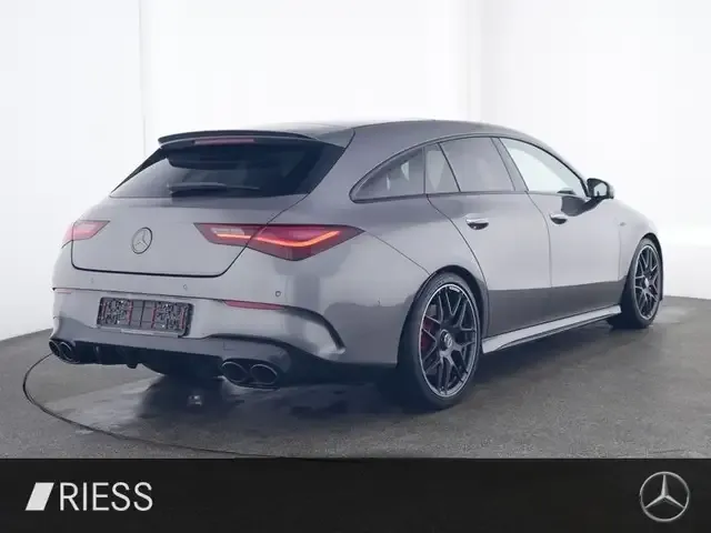 Mercedes-Benz CLA 45 AMG