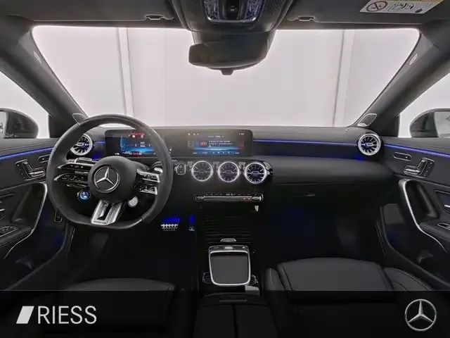 Mercedes-Benz CLA 45 AMG