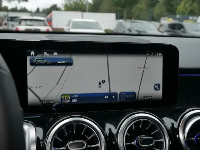 Mercedes-Benz GLB 200