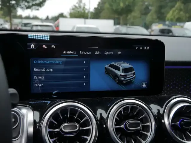 Mercedes-Benz GLB 200