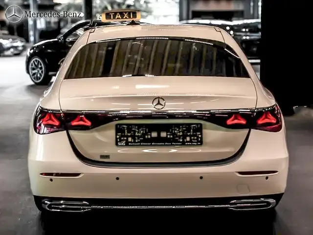 Mercedes-Benz E 200