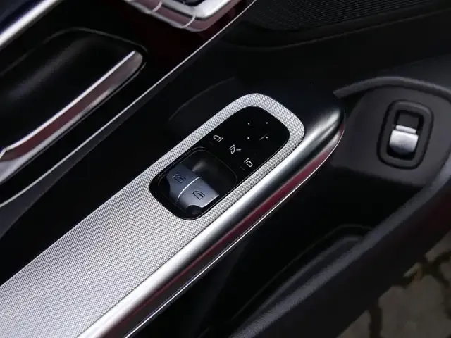 Mercedes-Benz CLE 200