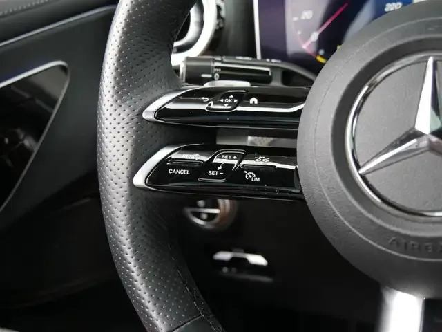 Mercedes-Benz CLE 200