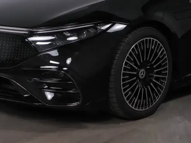Mercedes-Benz EQS