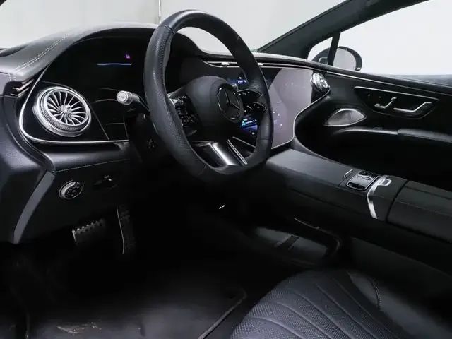 Mercedes-Benz EQS