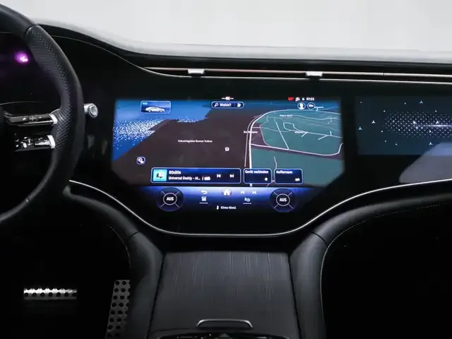 Mercedes-Benz EQS