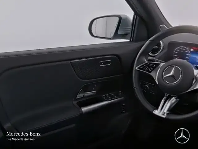 Mercedes-Benz GLA 180