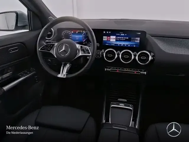 Mercedes-Benz GLA 180