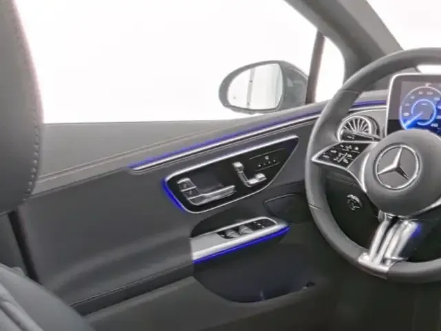 Mercedes-Benz EQE 300