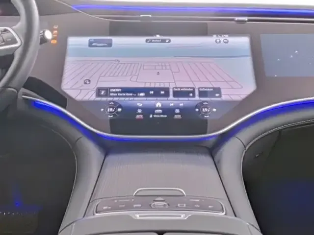 Mercedes-Benz EQE 500