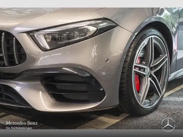 Mercedes-Benz A 45 AMG