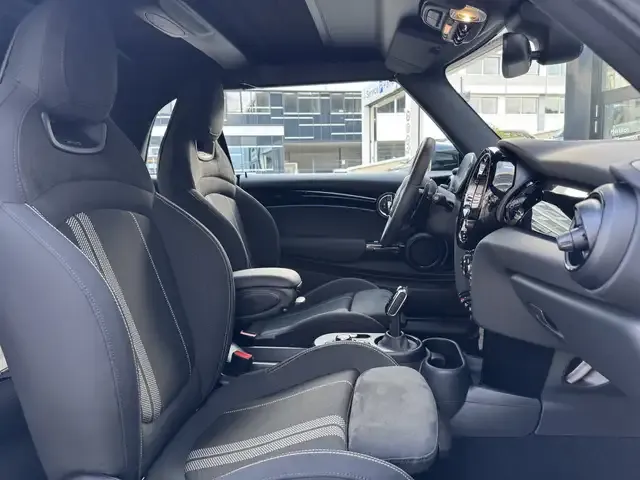 MINI John Cooper Works Cabrio