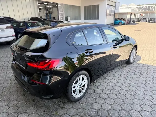 BMW 118