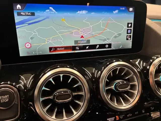Mercedes-Benz EQA 300