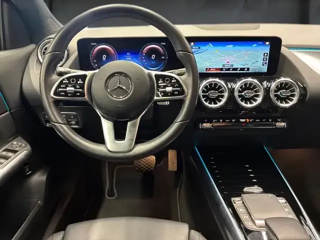 Mercedes-Benz EQA 300