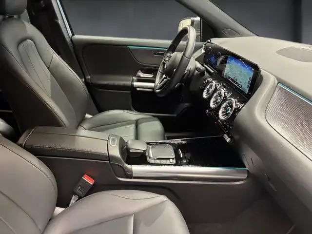 Mercedes-Benz EQA 300