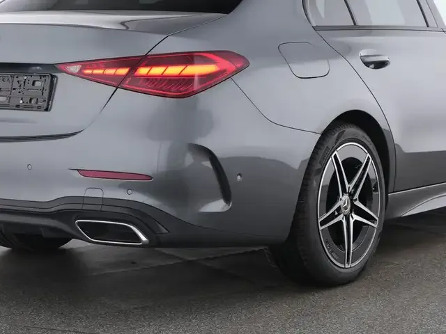 Mercedes-Benz C 180