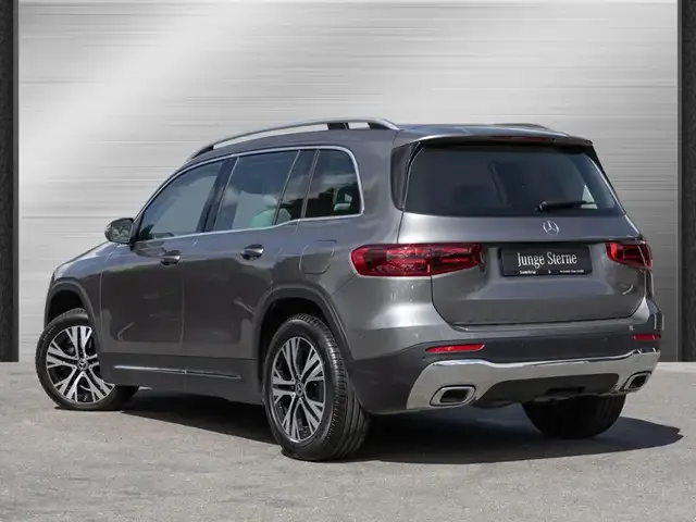 Mercedes-Benz GLB 180