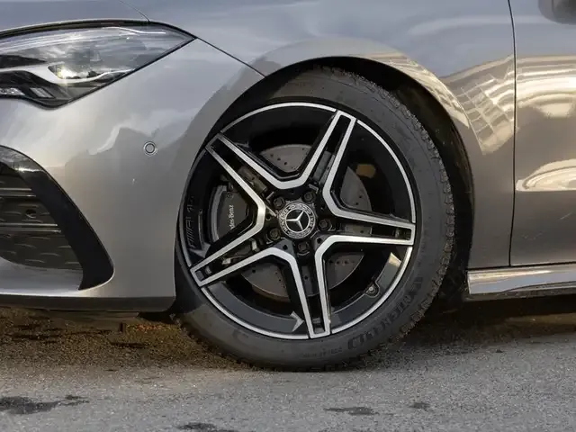 Mercedes-Benz CLA 200