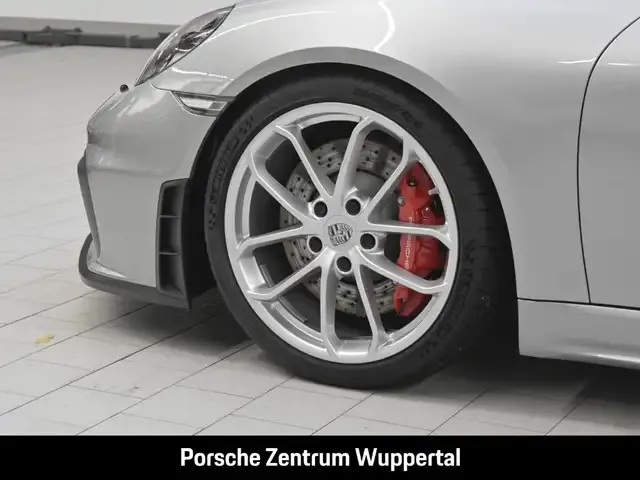 Porsche 718 Spyder