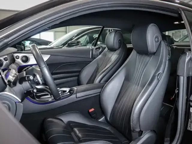 Mercedes-Benz E 400