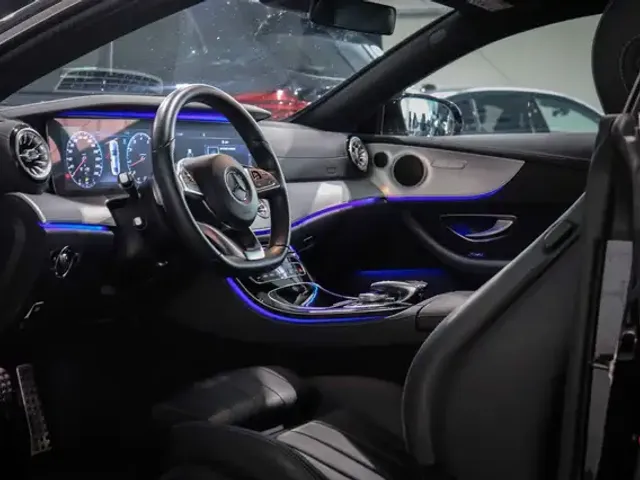 Mercedes-Benz E 400