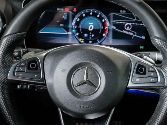 Mercedes-Benz E 400