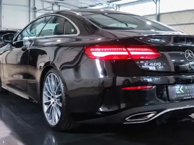 Mercedes-Benz E 400