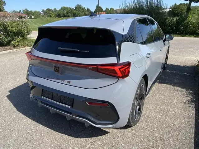 CUPRA Born