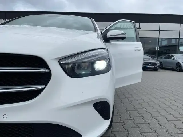 Mercedes-Benz B 250