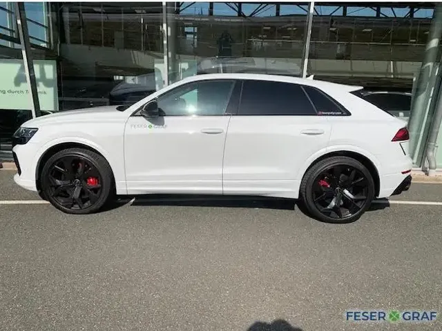 Audi RS Q8