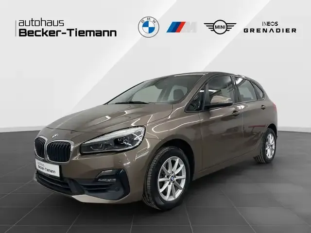 BMW 220