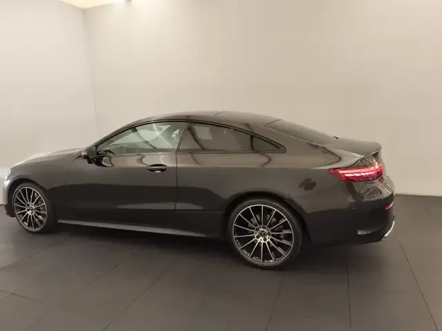 Mercedes-Benz E 400