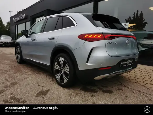 Mercedes-Benz EQE SUV