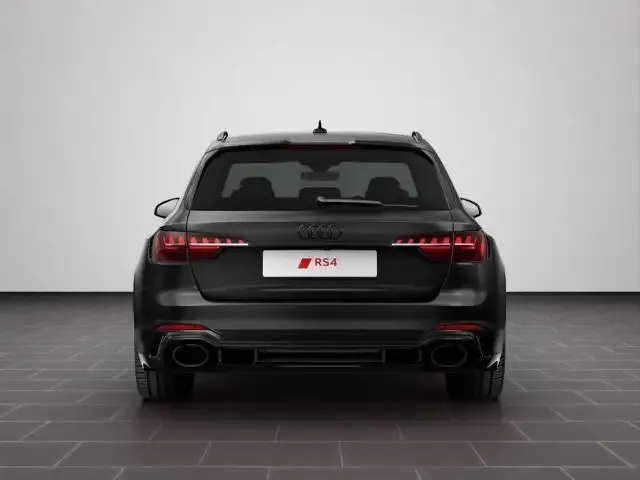 Audi RS4