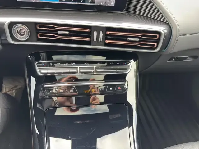 Mercedes-Benz EQC 400