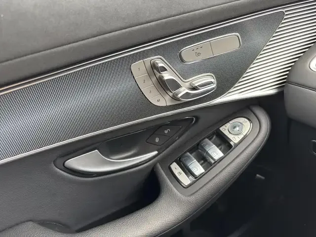 Mercedes-Benz EQC 400