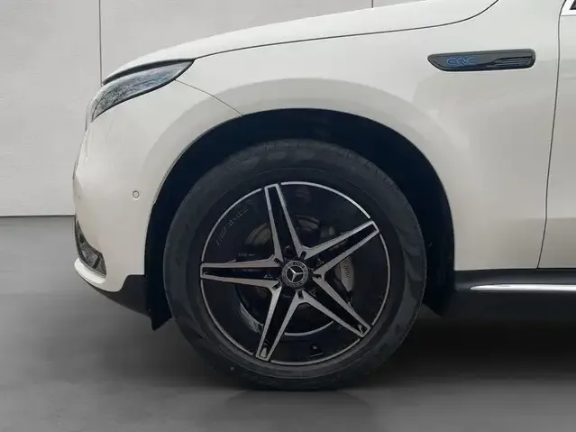 Mercedes-Benz EQC 400