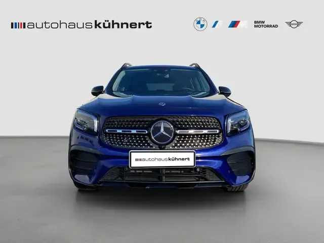 Mercedes-Benz GLB 220