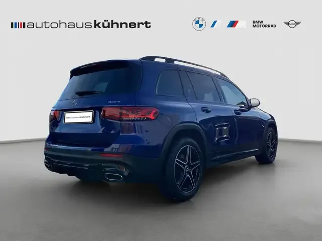 Mercedes-Benz GLB 220