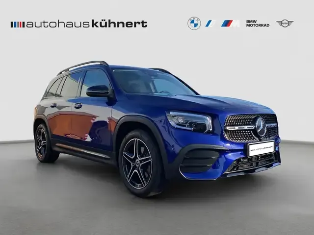 Mercedes-Benz GLB 220