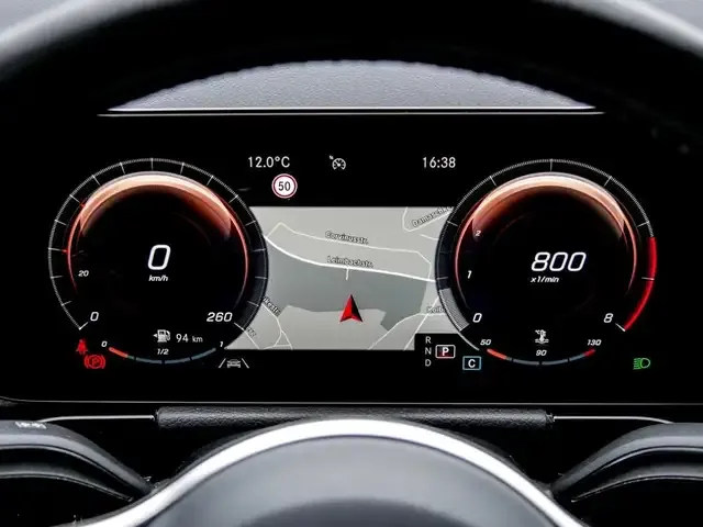 Mercedes-Benz GLA 200