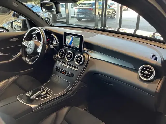 Mercedes-Benz GLC 220