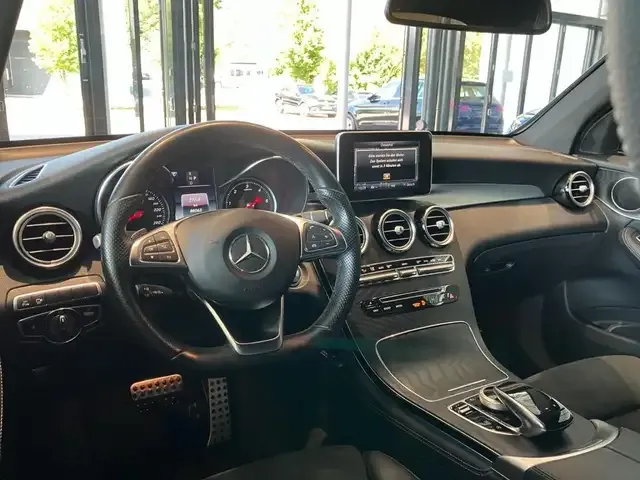 Mercedes-Benz GLC 220