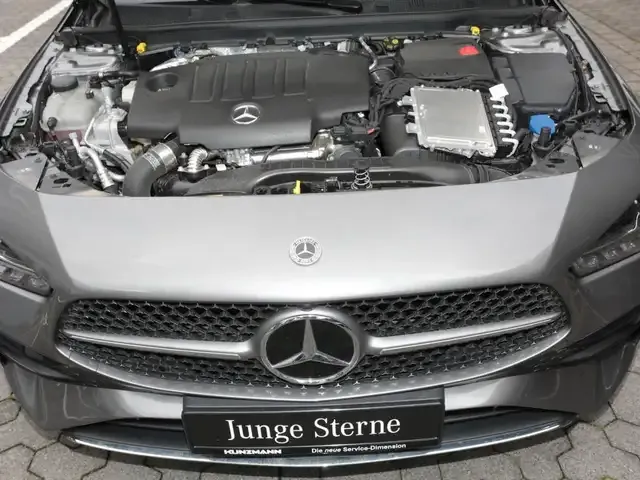 Mercedes-Benz CLA 200