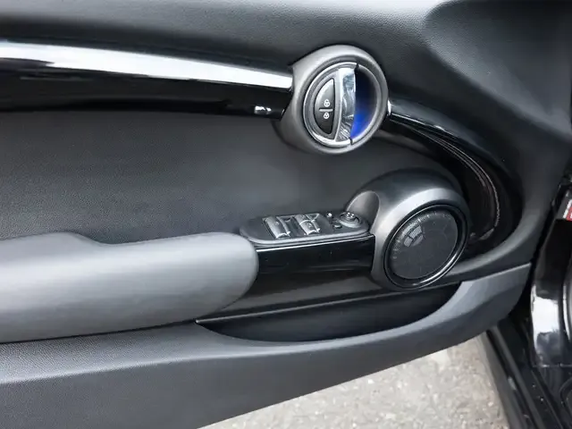 MINI John Cooper Works Cabrio